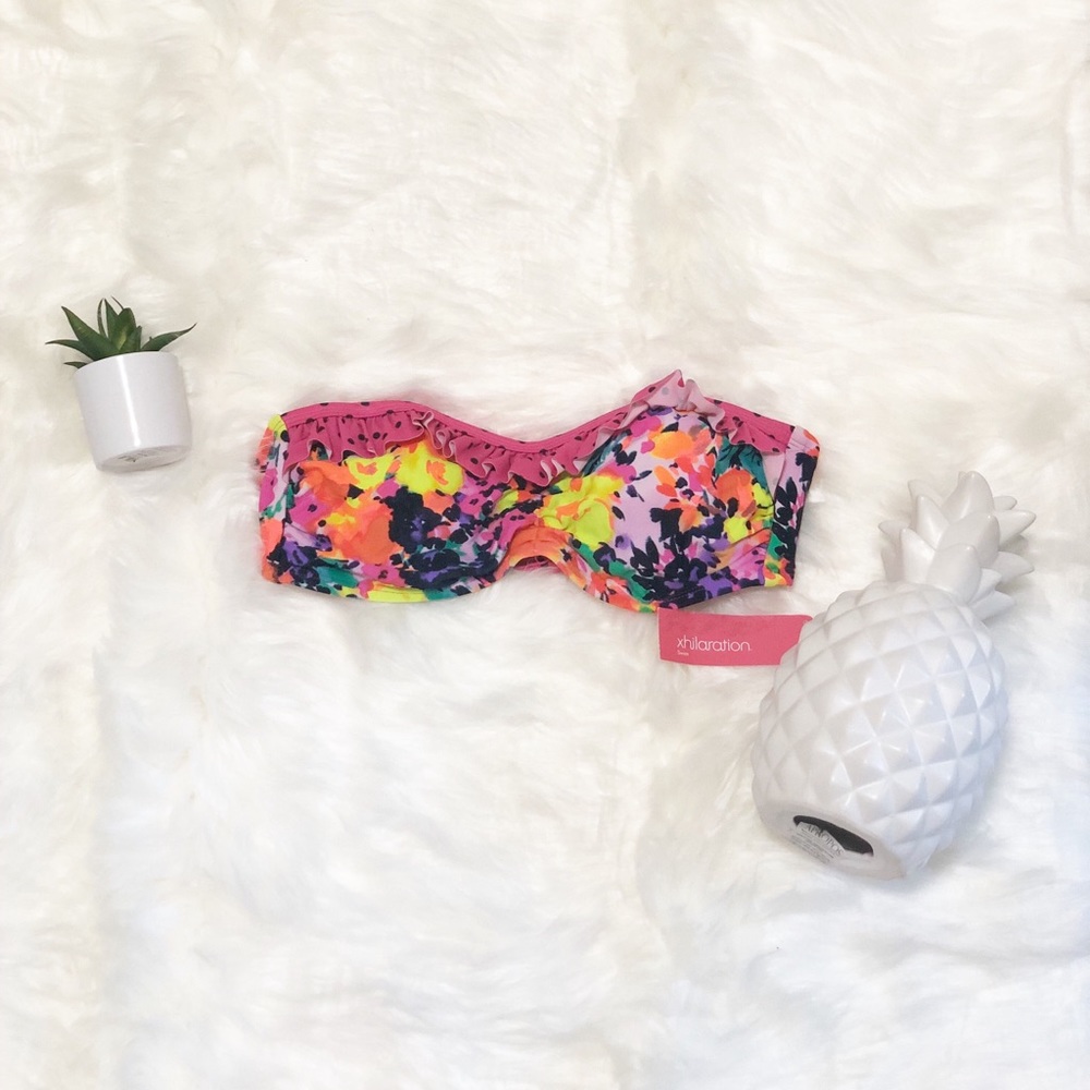 Xhilaration Colorful Mosaic Ruffle Strapless Bikini Top